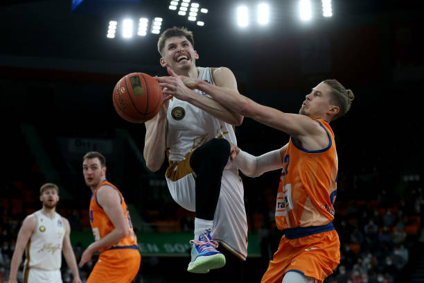 及其与新生 及其与新生