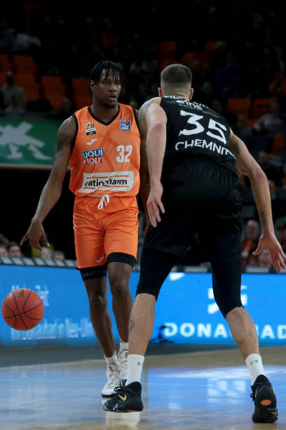 罗诗芳的成 罗诗芳的成